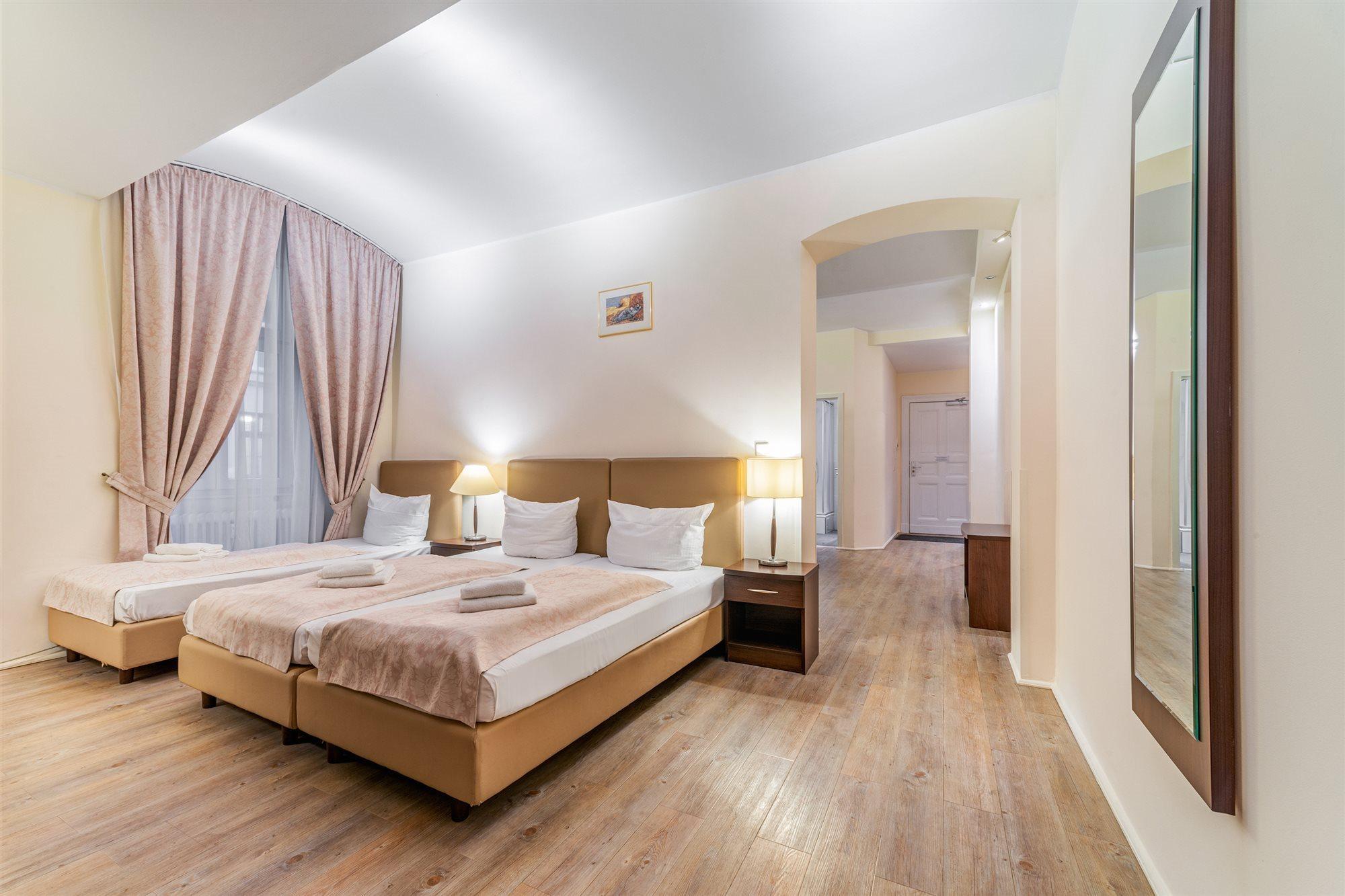 Upper Room Hotel Kurfuerstendamm Berlin Exterior foto