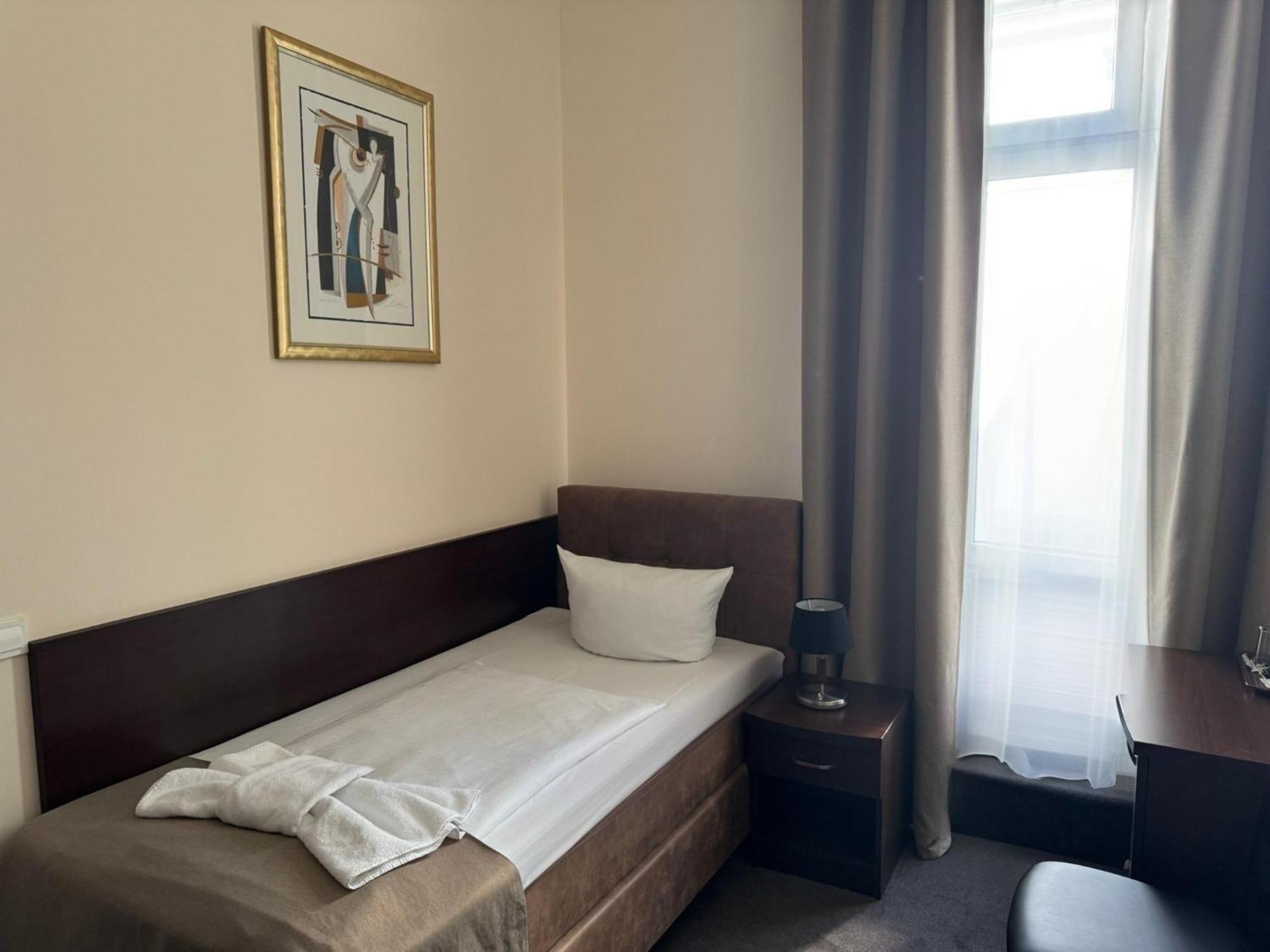 Upper Room Hotel Kurfuerstendamm Berlin Exterior foto